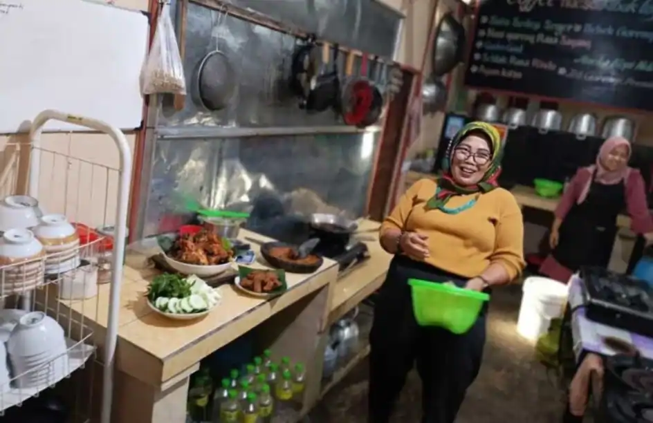 Coffe Ndeso, Saat Dapur Nenek Kembali Menyala Coffe Ndeso, Saat Dapur Nenek Kembali Menyala