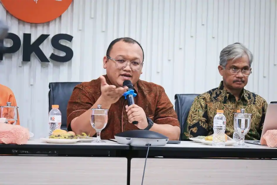 Lembaga Rating Internasional Berikan Outlook Negatif, PKS: Menkeu Harus Jaga Disiplin Fiskal Lembaga Rating Internasional Berikan Outlook Negatif, PKS: Menkeu Harus Jaga Disiplin Fiskal