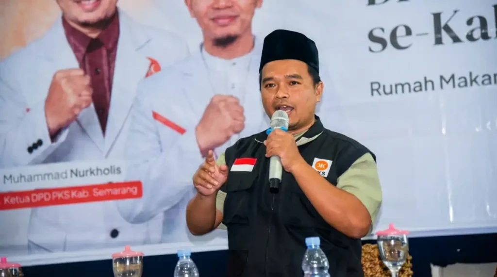 Ayam Petelur Jadi Contoh Kemandirian Politik ala Nurkholis